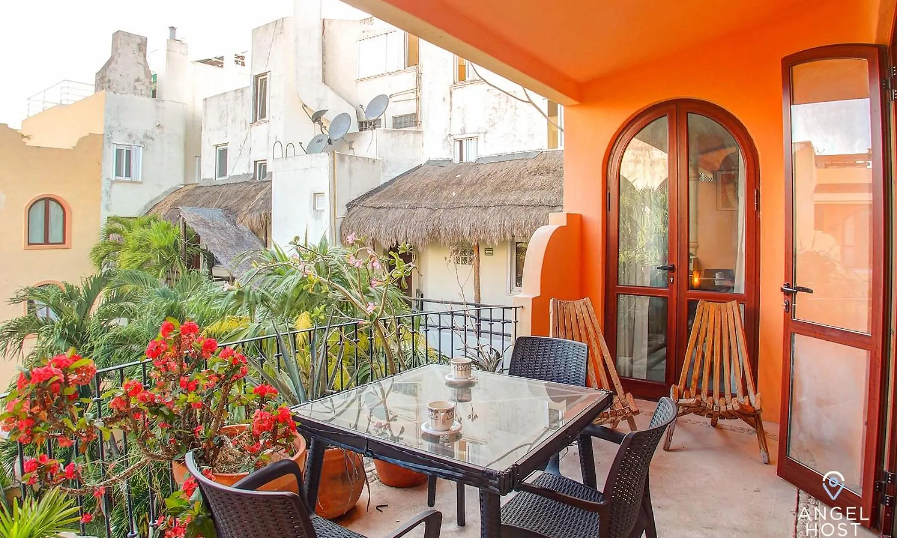 Steps To 5Th Ave Pool Onsite & Walk To Beach Playa del Carmen Mexico