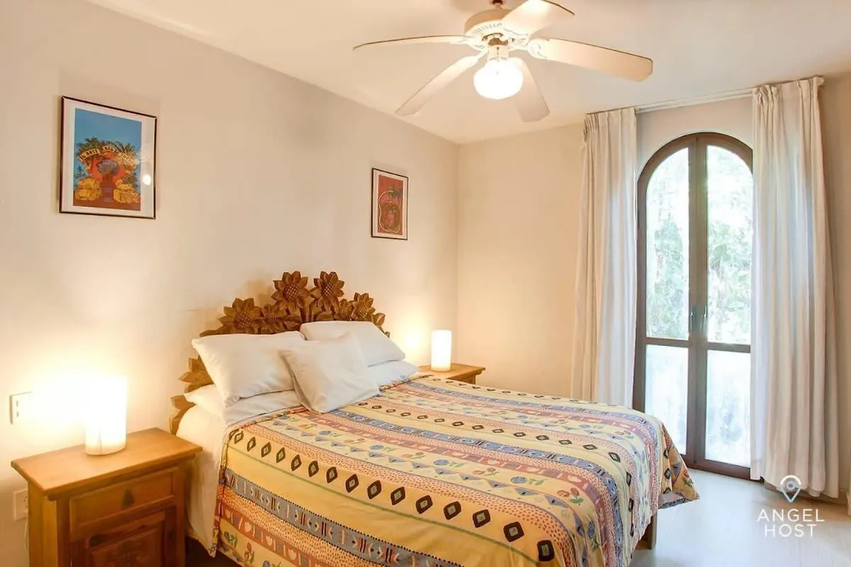Holiday home Steps To 5Th Ave Pool Onsite & Walk To Beach Playa del Carmen
