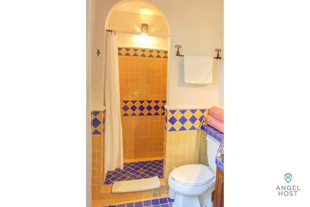 Steps To 5Th Ave Pool Onsite & Walk To Beach Playa del Carmen Holiday home