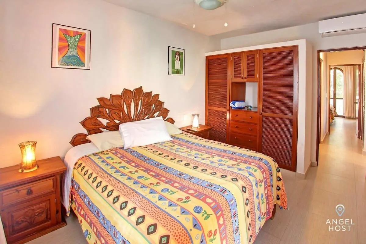 Steps To 5Th Ave Pool Onsite & Walk To Beach Playa del Carmen Mexico