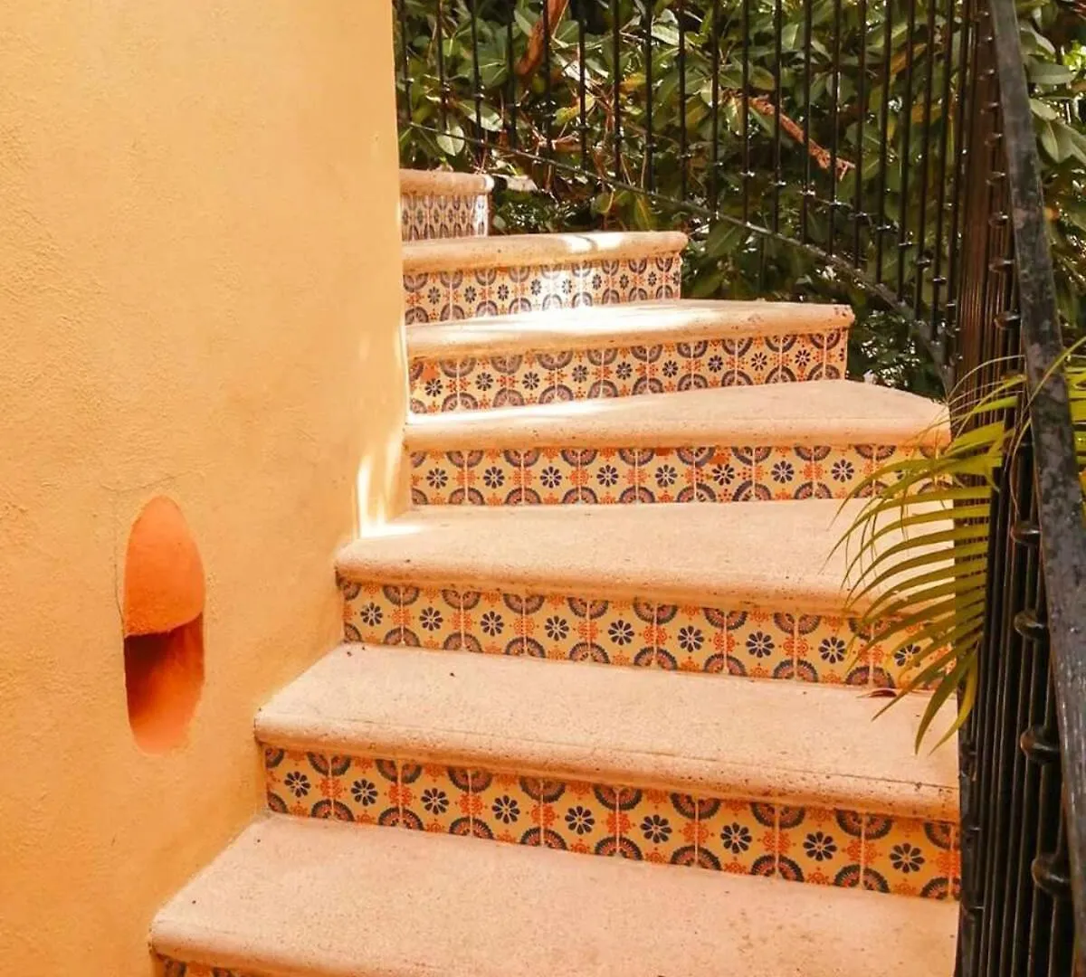 Steps To 5Th Ave Pool Onsite & Walk To Beach Playa del Carmen